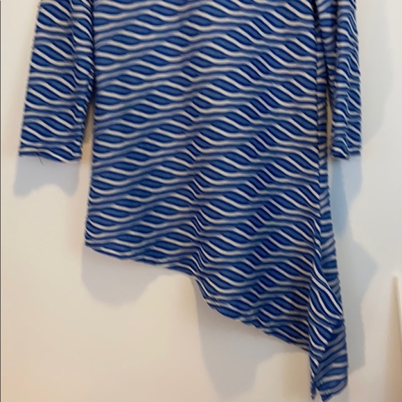Cable and Gauge Women’s Blue and White High and Low Top Blouse Size L - Picture 3 of 8
